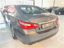 نيسان ألتيما